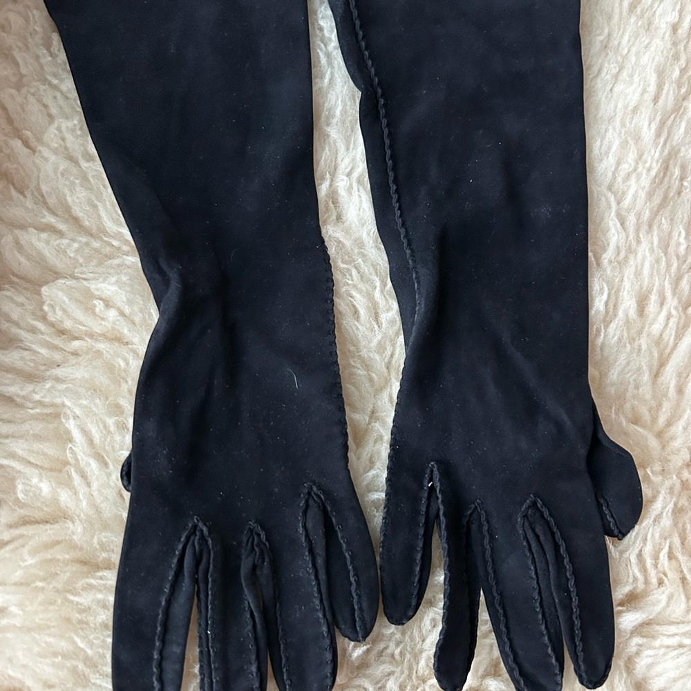 Vintage  Black suede Long Gloves - Picture 2 of 5